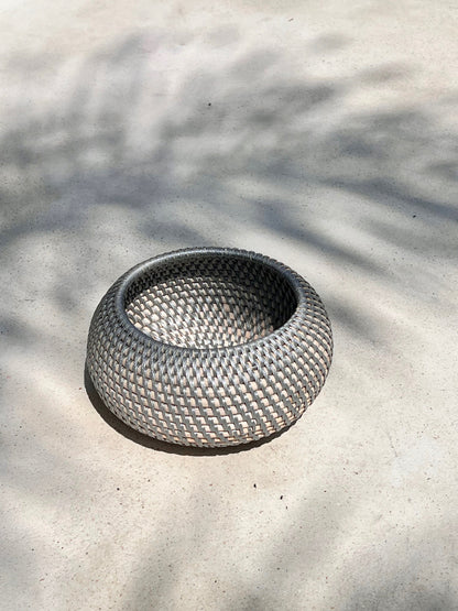 Nook Rattan-Schale – Handgefertigt, Rund, mit farbigem recyceltem Kunststoff für kleine Dinge